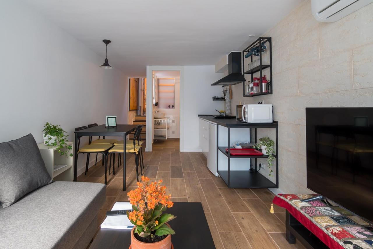 Suite Duplex Con Terraza Independiente Brunete Ngoại thất bức ảnh